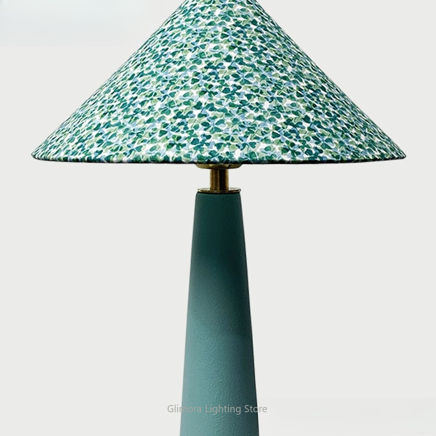 Blaugrüne Tischlampe in Regens – Century Textile & Sewing Supply Bewertung und Preis